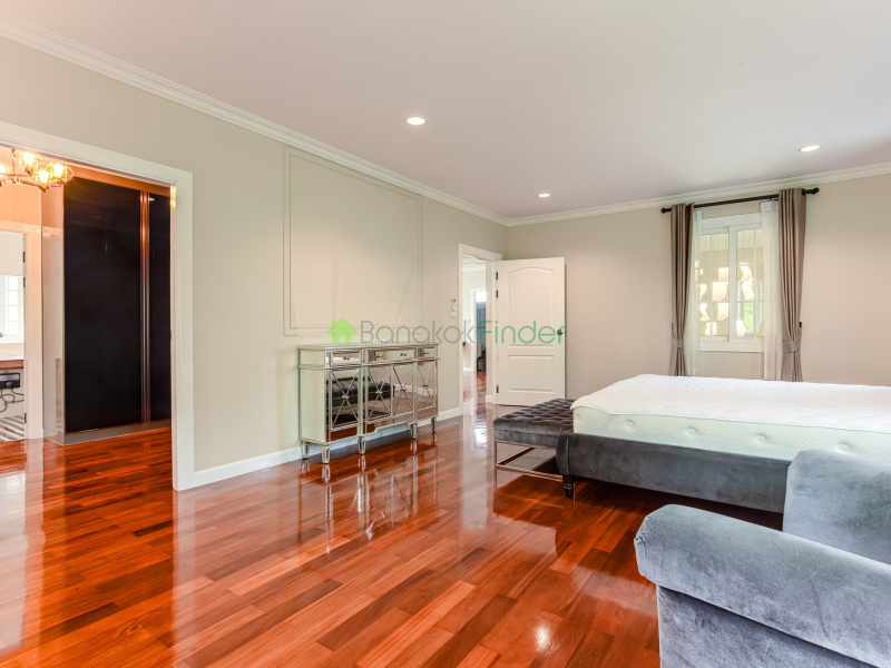 Srinakarin, Bangkok, Thailand, 4 Bedrooms Bedrooms, 0 ,5 BathroomsBathrooms,House,For Rent,7751