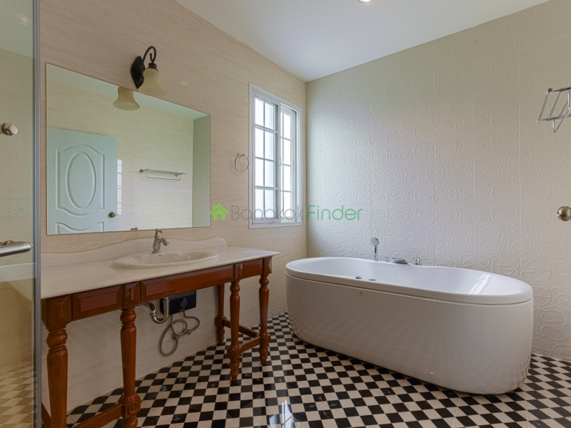 Srinakarin, Bangkok, Thailand, 4 Bedrooms Bedrooms, 0 ,5 BathroomsBathrooms,House,For Rent,7751