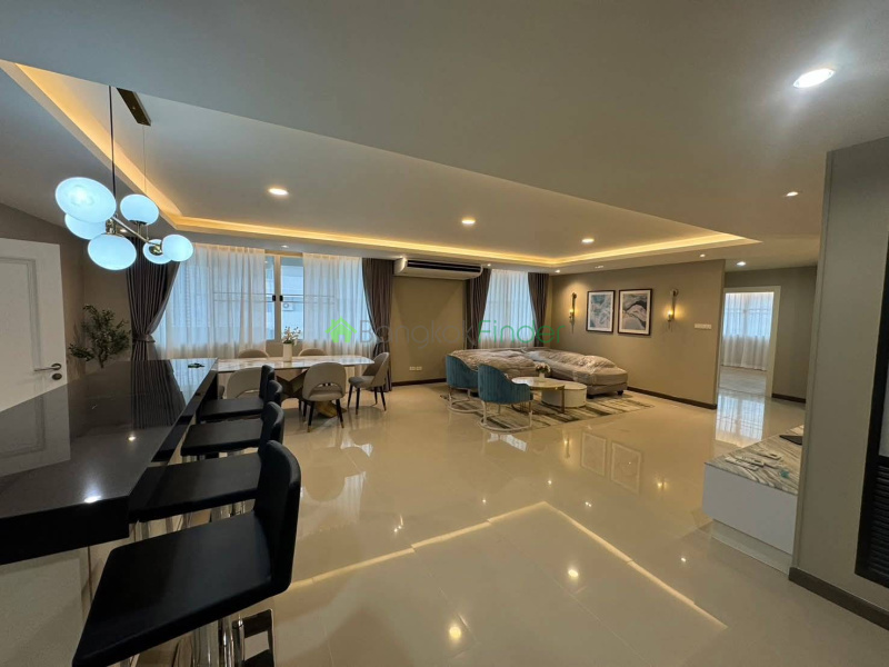 Phromphong, Bangkok, Thailand, 4 Bedrooms Bedrooms, 0 ,3 BathroomsBathrooms,Condo,For Rent,DS Tower 1,7752